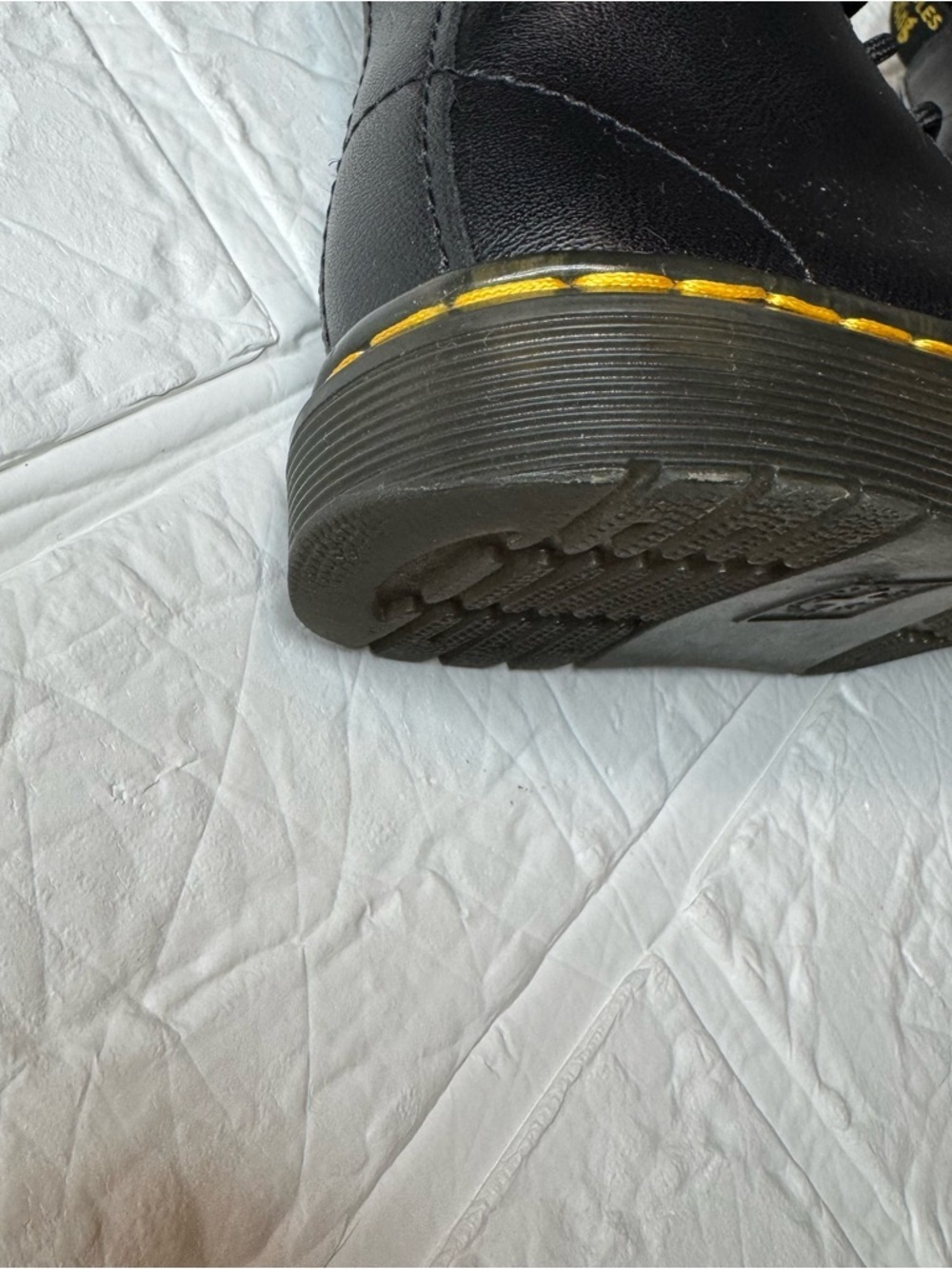 Dr. Martens Toddler US8 Kids Black Leather Lace-Up Boots with Yellow Stitching - Picture 11 of 14
